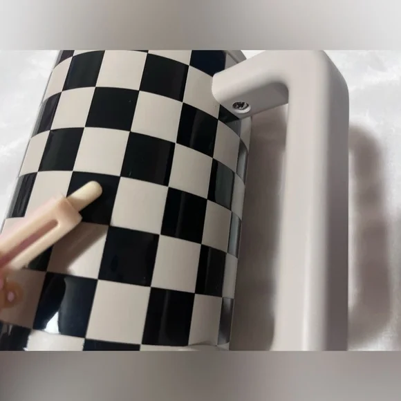 Hydrojug checkers 40 oz traveler - Picture 3 of 13